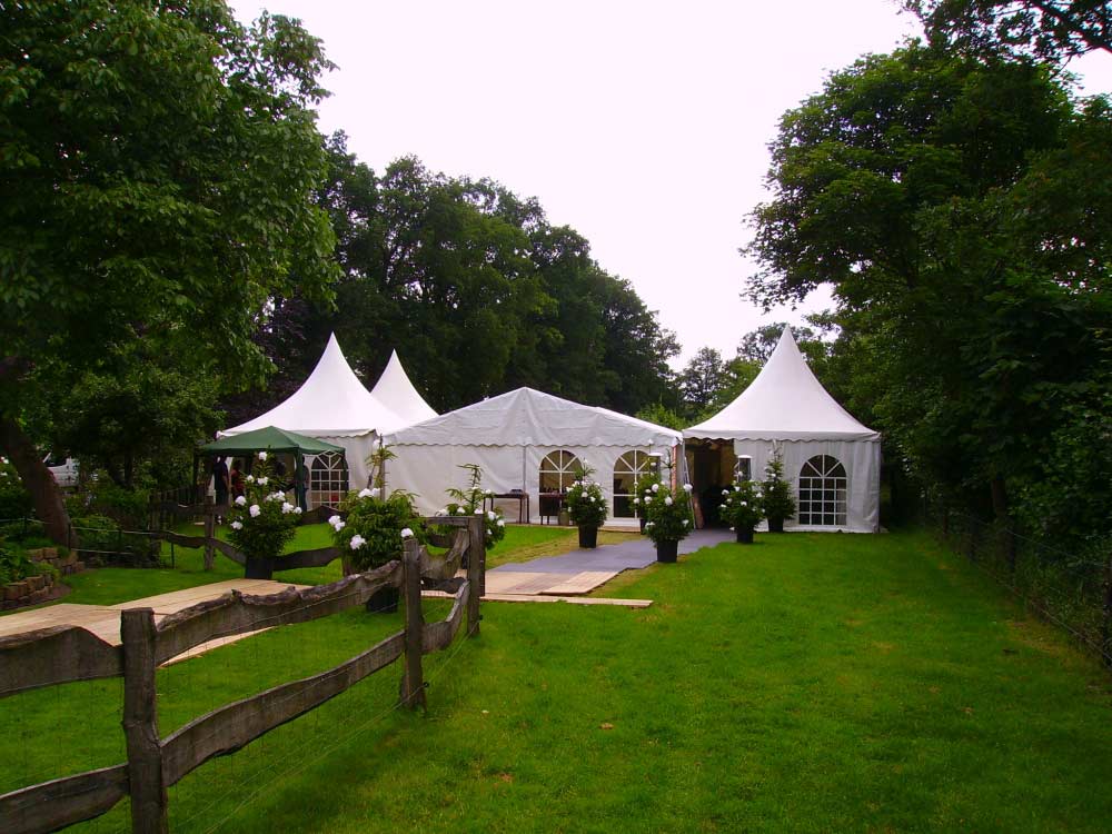 tent-huren011